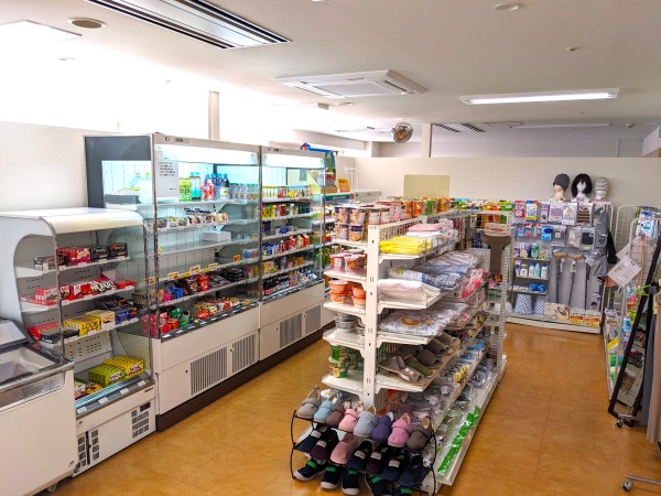 売店スタッフ／高木病院内