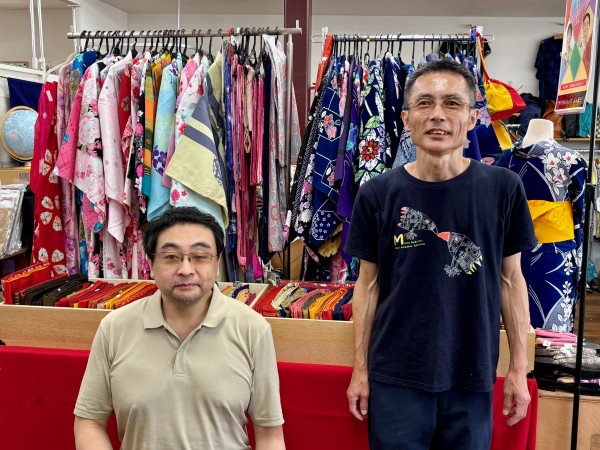品物を並べるときは、遊び心を大切にしています。